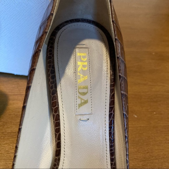 Prada Pumps - Picture 5 of 9